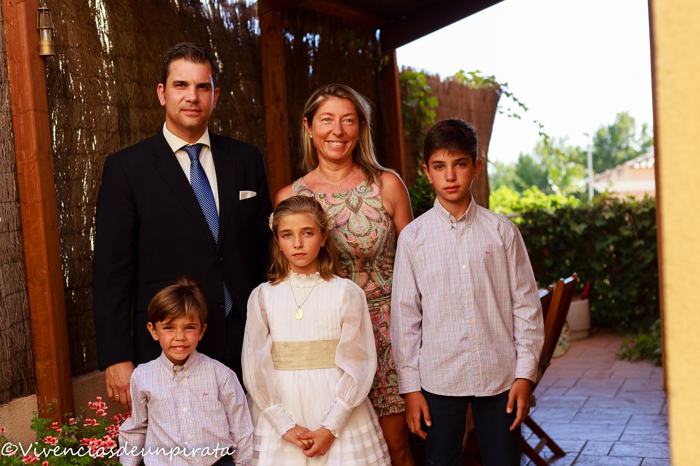 COMUNION CARLOTA familia